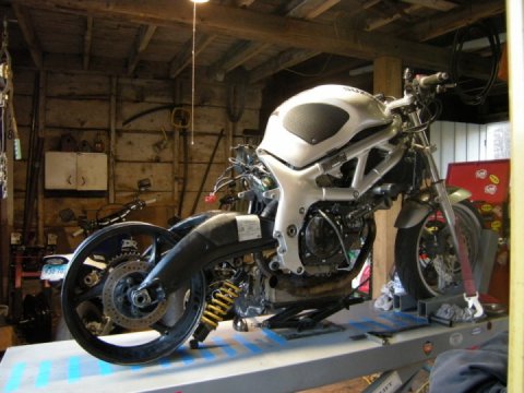 2002 SV650 build -patr 4