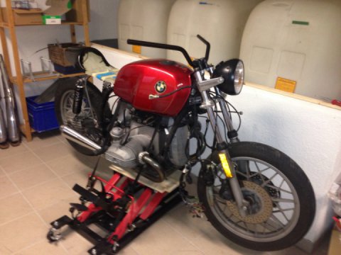 Headlight, Speedometer, Handlebars