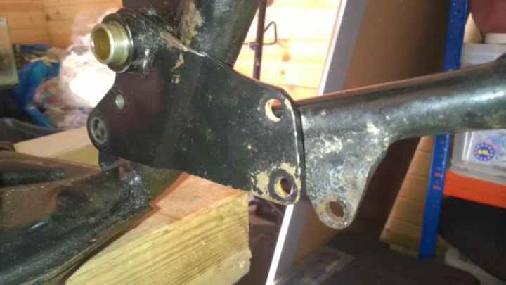 More Help Please - Rear brake caliper mounts this time