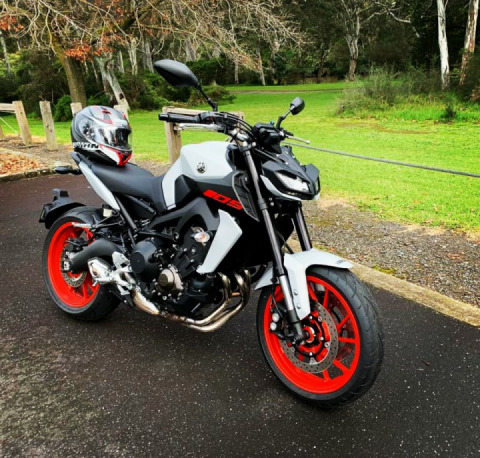 Here is my friend to explore places