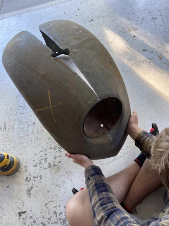 Volkspod : reinforce headlight cup. Step 2