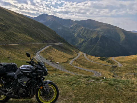 Taking the MT10 up the the Transfagerasen