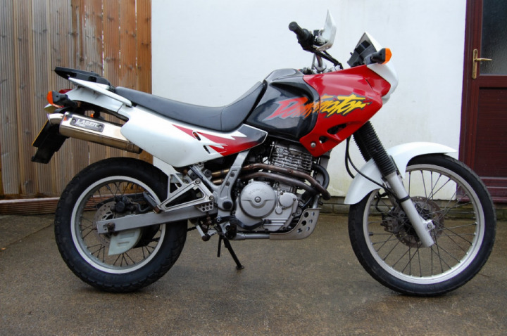 How to build your very own nx650 streettracker. - Donor bike.