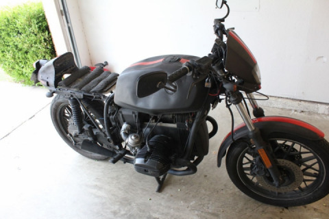 Ok so after much demand... my 81 R65 build.