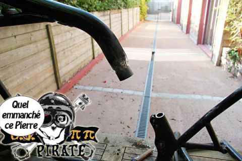 Extension of the central tube of the engine cradle.