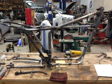 Triumph T100R Frame Prep