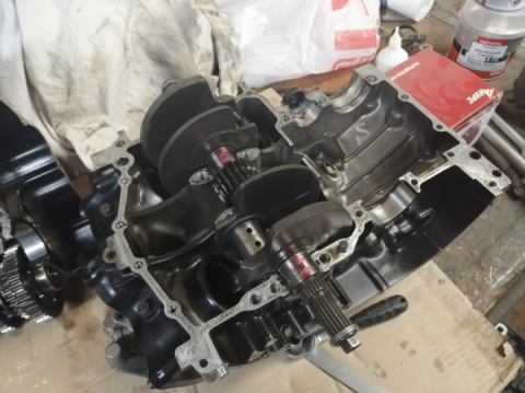 Honda VFR400R 1995 → V4 Restoration Project "Pocket Rocket" Part 3(3)