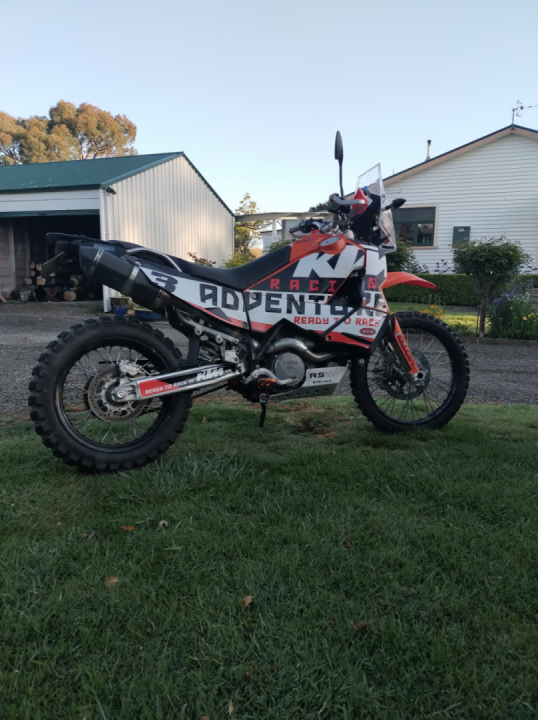 Finally got around to putting the graphics on.