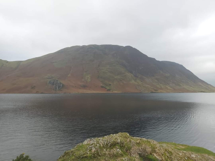 The Lakes just looks sublime this time of year ❤ Crummock Water and Borrowdale Valley ❤