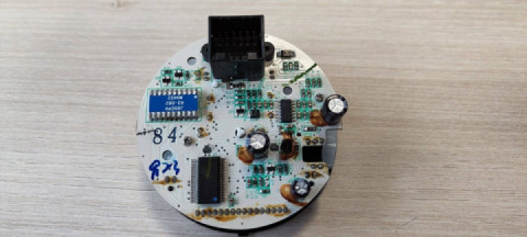 Has anyone taken apart the speedometer?