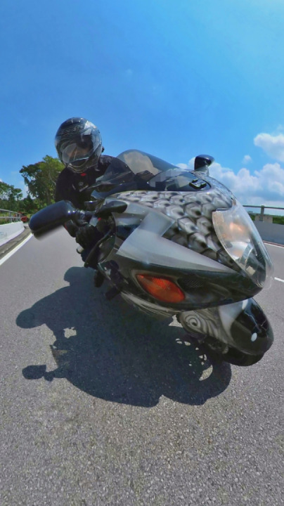 Singapore's heat is overwhelming!