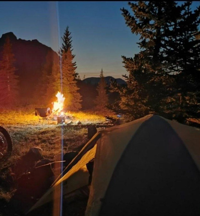 Spent 2 weeks living off my Sportster 883 - Across Western Canada