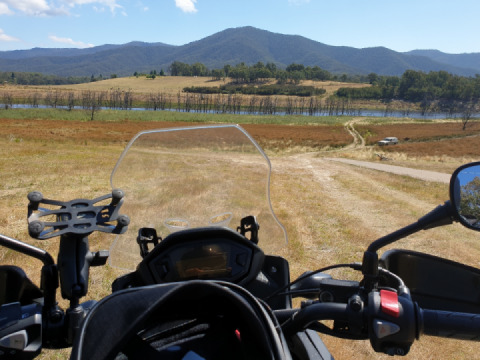 Great few days camping around eildon, where there were more twisty roads than fish around the lake.