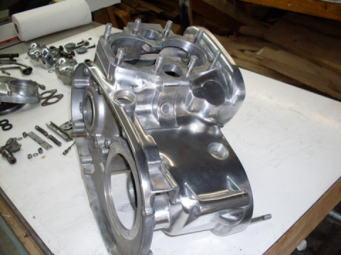 Waiting for new crank and rod bearings. Cleaning up crankcase and other parts.