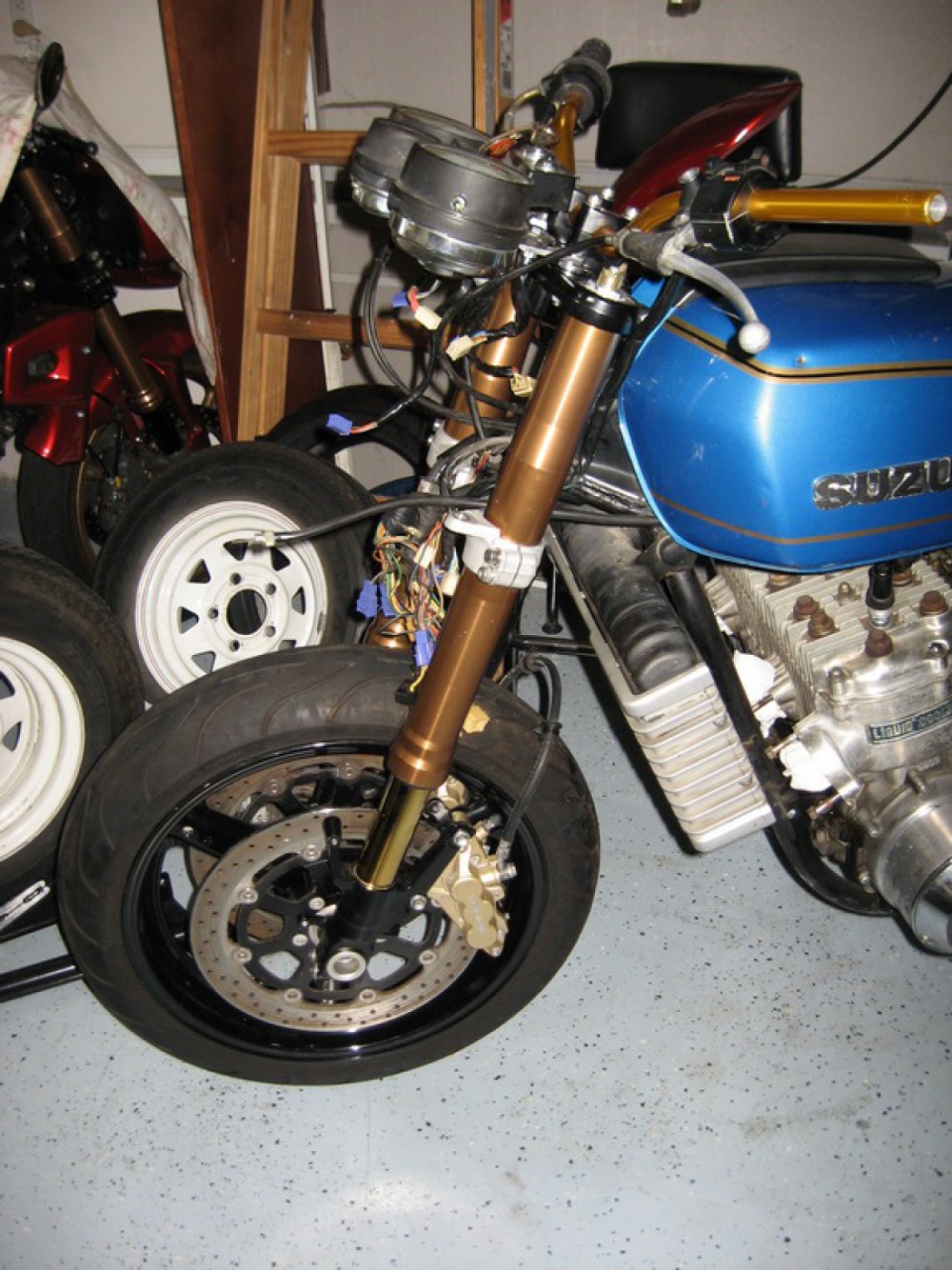 Suzuki GT750 Threesome - RocketGarage - Cafe Racer Magazine