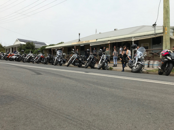 Us and Them Tourers Hunter Valley SMC, holds monthly rides open to anyone