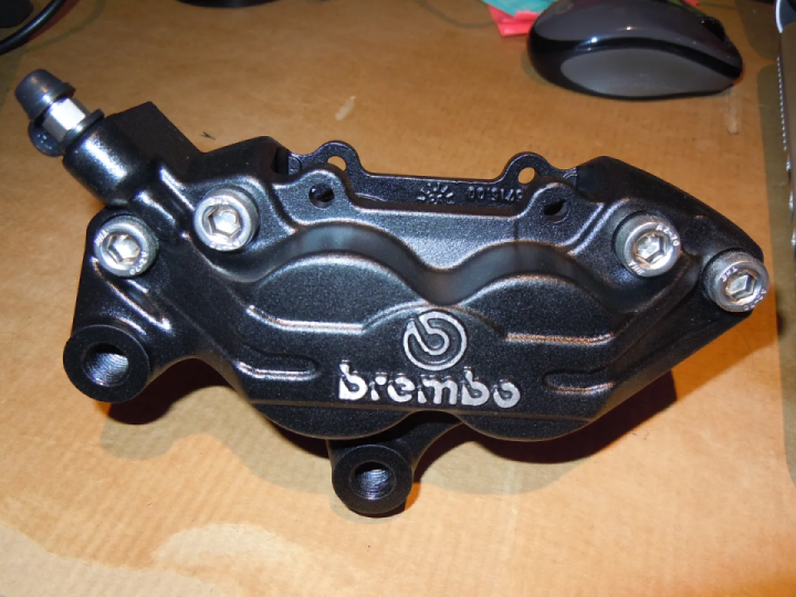 Front brake caliper is back. It was gold and came off a KTM Duke 2 from 2002