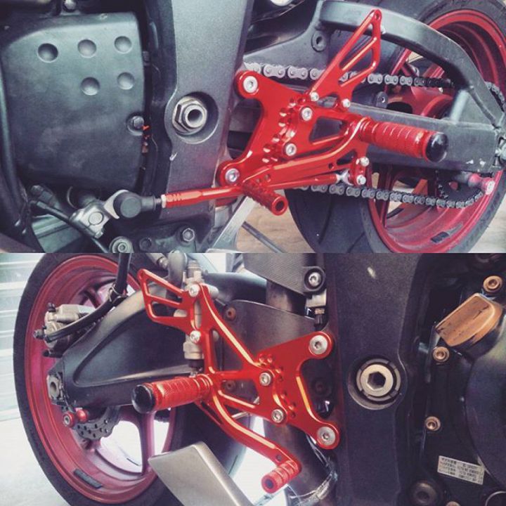 Fully adjustable racing rearsets installed