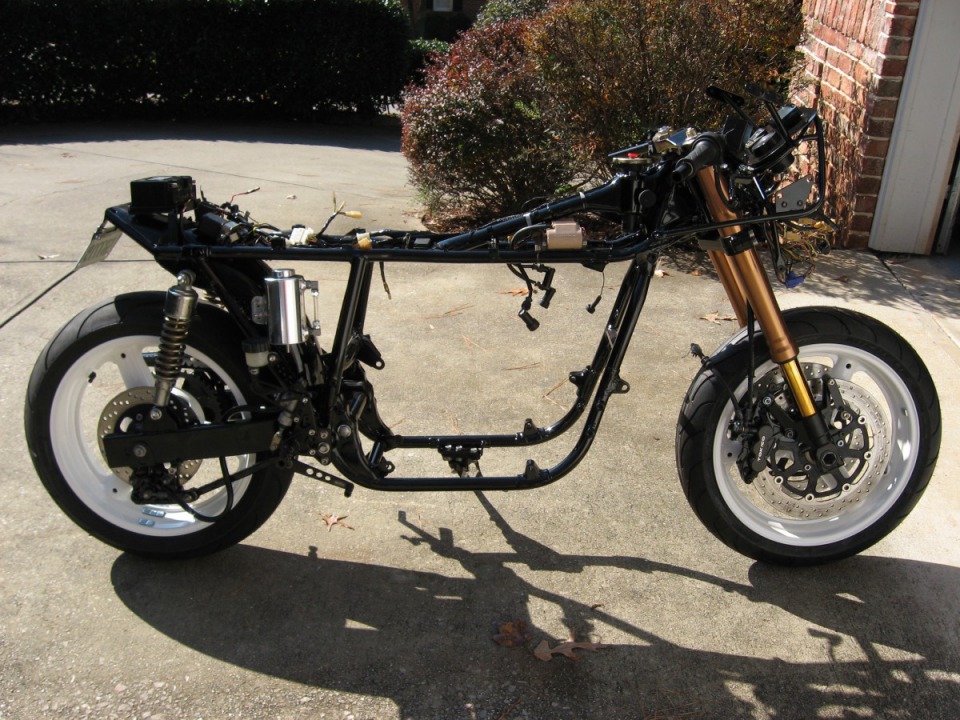 Suzuki GT750 Threesome - RocketGarage - Cafe Racer Magazine