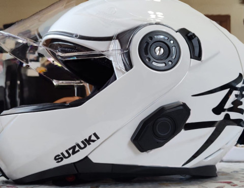 Making my own custom Hayabusa helmet! I love modular helmet