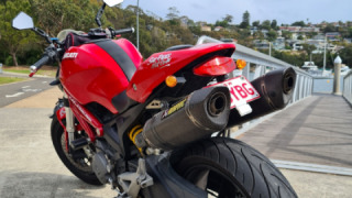 Ducati Monster 659 - Ladybug