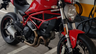 Ducati Monster 800