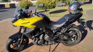 Kawasaki Versys 650 - Yello bullet