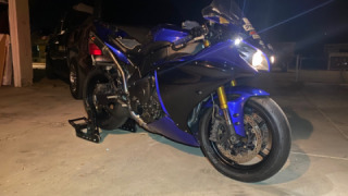 Yamaha YZF R1 - Blue Angel