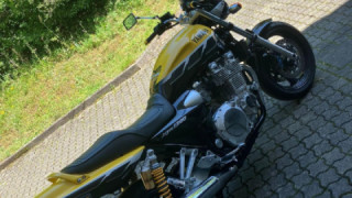 Yamaha XJR 1300