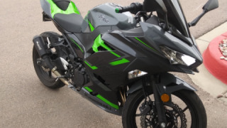 Kawasaki Ninja 400R - Fuji