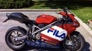 Ducati 999 - carmine