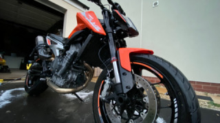 KTM Duke 790