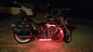 Harley-Davidson Heritage Classic - Big Red