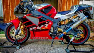 Honda RVT 1000R RC51