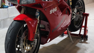 Ducati 996 - Red