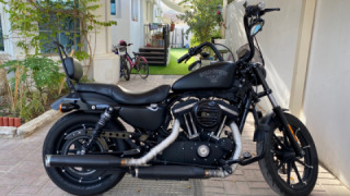 Harley-Davidson Sportster 883 - Ironically Iron