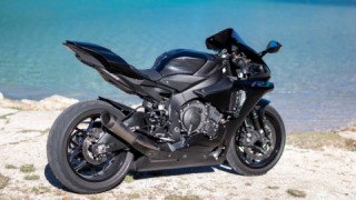 Yamaha YZF R1