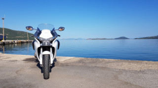 Honda VFR 1200 - the white shark