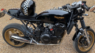 Triumph Trophy 900