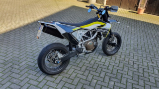 Husqvarna 701 Supermoto