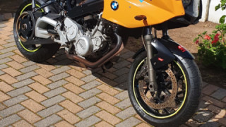 BMW F 800 S - Bumble bee
