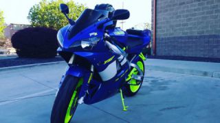 Yamaha YZF R1