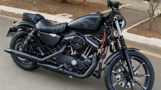 Harley-Davidson Sportster 883 - Iron 883