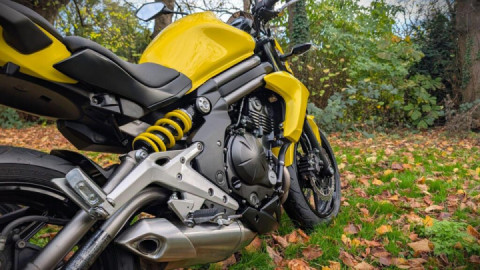 Kawasaki ER-6n – view 2