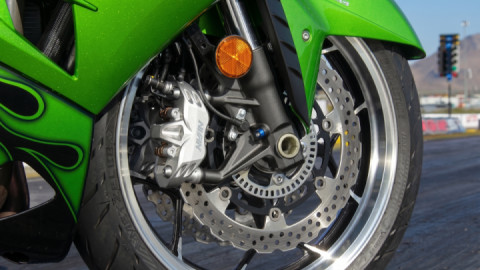 Kawasaki Ninja ZX-14R – view 3
