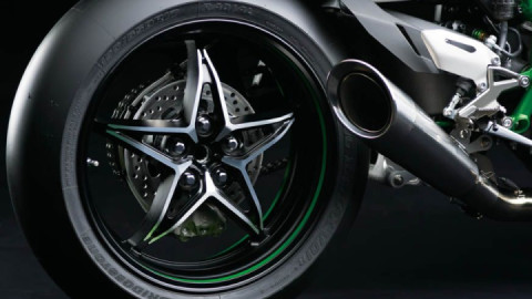 Kawasaki Ninja H2/H2R – view 3