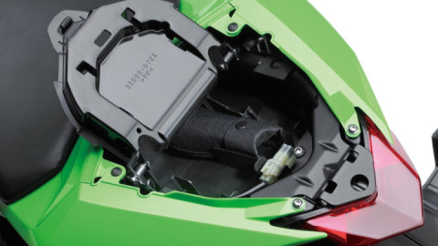 Kawasaki Ninja 300 – view 3