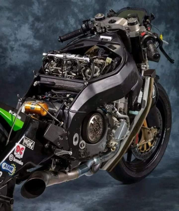 Kawasaki's 2004 ZX-RR 1000cc MotoGP bike