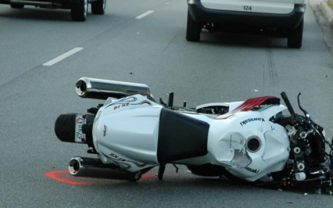 Who gives their bike to a friend for a ride? Yes or not?