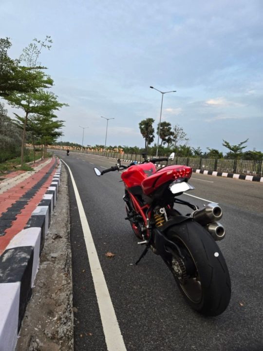 Nice evening solo ride, this beast never leaves me disappointed 